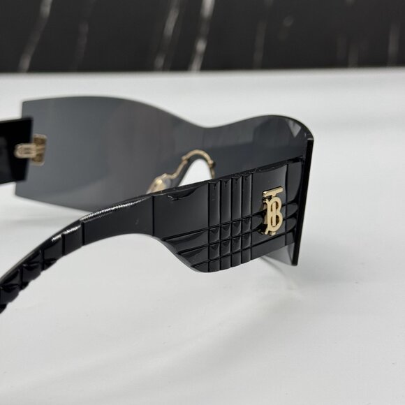 NEW BURBERRY BE3137 1109/87 BLACK GEOMETRIC WOMEN SUNGLASSES BE3137 110987 - Picture 8 of 11